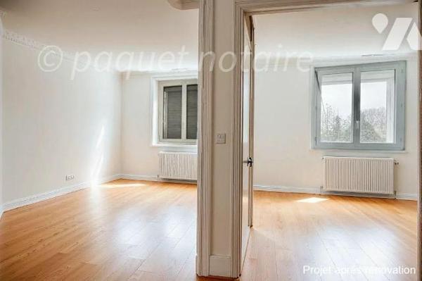 Maison individuelle
Comprenant entrée, cuisine ouverte sur séjour. Accès sur la terrasse de 15...