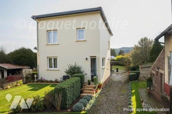 Maison individuelle
Comprenant entrée, cuisine ouverte sur séjour. Accès sur la terrasse de 15...