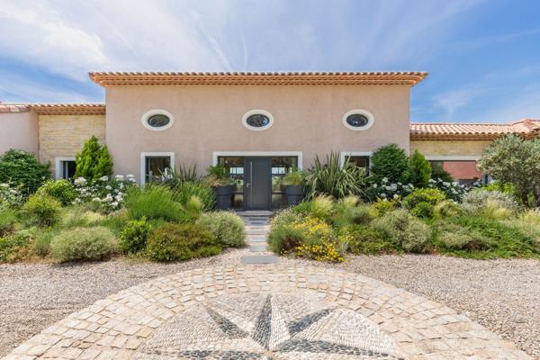 Vente Villa de luxe Aups 6 Pièces 261 m²
