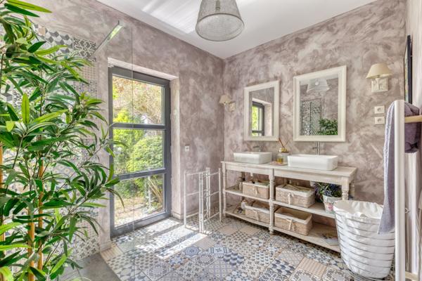 Vente Villa de luxe Aups 6 Pièces 261 m²