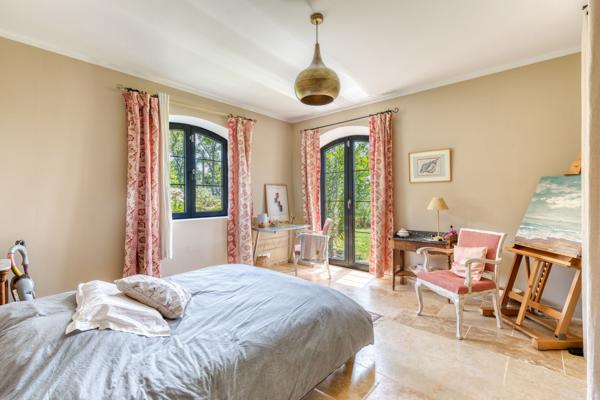 Vente Villa de luxe Aups 6 Pièces 261 m²