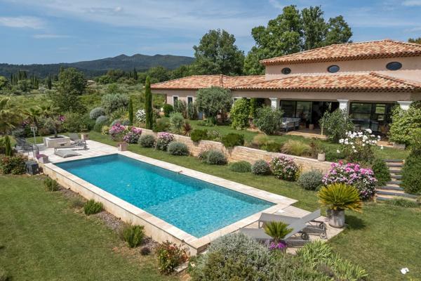 Vente Villa de luxe Aups 6 Pièces 261 m²