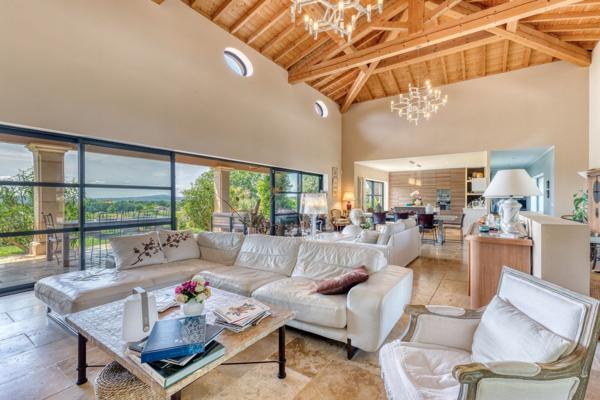 Vente Villa de luxe Aups 6 Pièces 261 m²