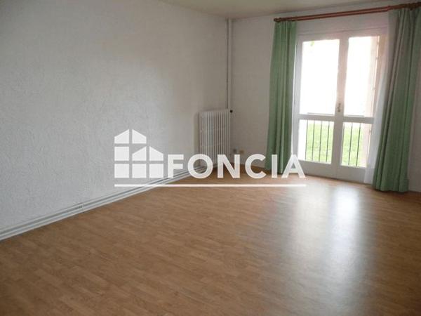 Location Studio 32.79 m² - 14 RUE DE LA GIBAUDERIE Poitiers 86000