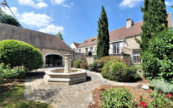 Maison à vendre    8 pièces •  Brie-Comte-Robert