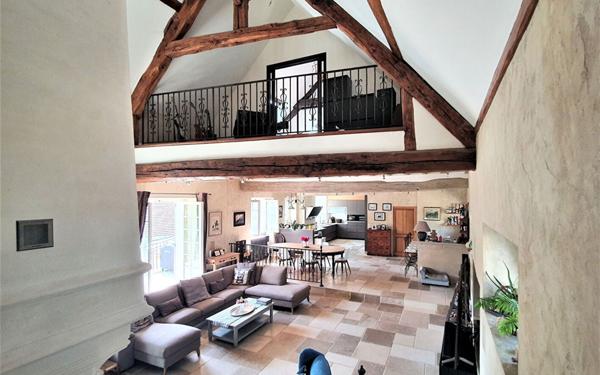 Maison à vendre    8 pièces •  Brie-Comte-Robert