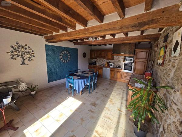 Achat - Maison Ambrières-les-Vallées 53300 9 pièces 174 m 2