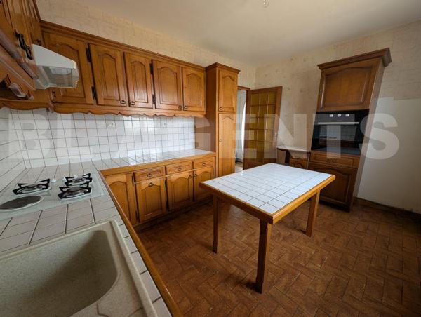 SPAY - maison - 4 chambres - très bien entretenue et soignée