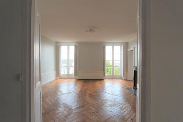 A Louer - Nantes Cathedrale - Appartement Bourgeois 6 Pièces De 204.02 M²