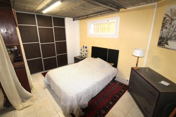 Maison individuelle de 127 m² avec sous sol total equipé et atelier terrain 547 m²