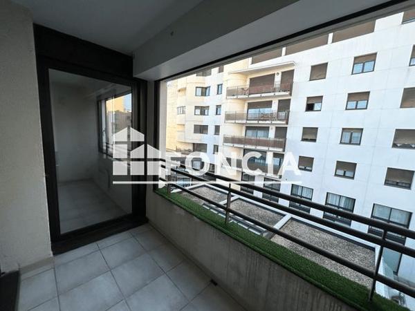 Location Appartement 2 pièces 32.8 m² - RUE H.BATAILLE/AV JEAN JAURES Nimes 30900