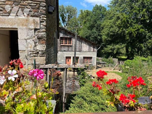 Maison/ ancien moulin rénové à vendre à Saint-James (50240) / Carnet, à 2kms de l'autoroute A84...