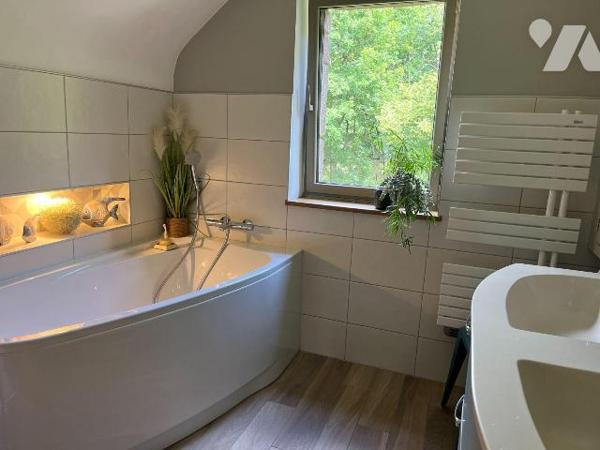 Maison/ ancien moulin rénové à vendre à Saint-James (50240) / Carnet, à 2kms de l'autoroute A84...