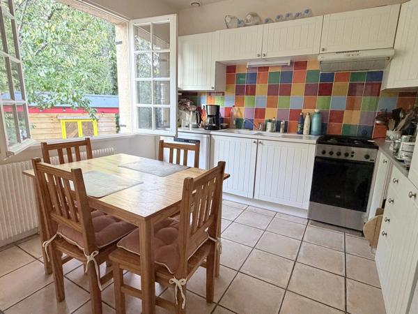 Vente                                                      Maison
                        
                     6 pièces                      97 m2                     à Crépy-en-Valois