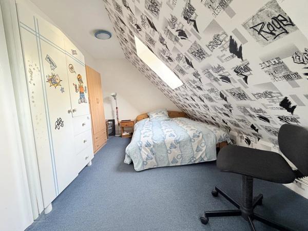 Vente                                                      Maison
                        
                     6 pièces                      97 m2                     à Crépy-en-Valois