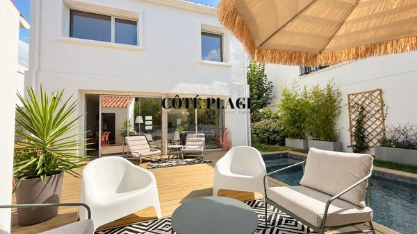 Villa année 50 rénovée à 100 m de la plage – Piscine chauffée – Esprit années 50 AU PRIX DE 1 050 000 € FAI