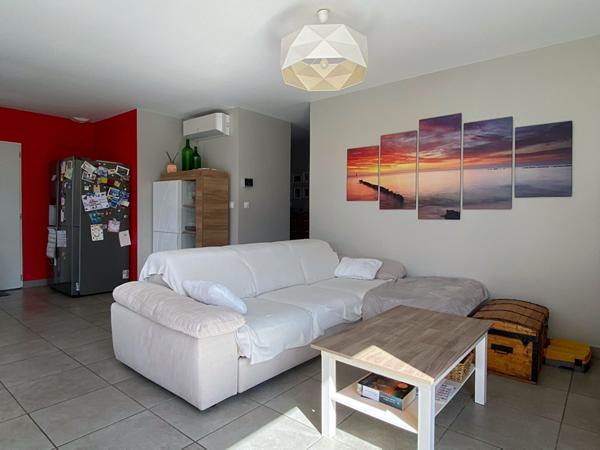 SAINT JEAN D'ILLAC - Agréable maison de plain -pied de 85 m2 avec jardin de 400 m²