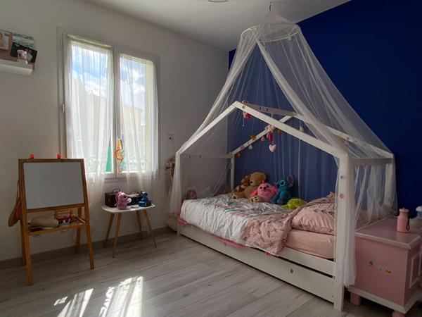 SAINT JEAN D'ILLAC - Agréable maison de plain -pied de 85 m2 avec jardin de 400 m²