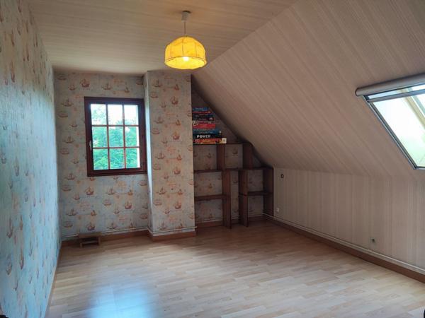 Charmante maison familiale sur un terrain de plus de 2000 m²