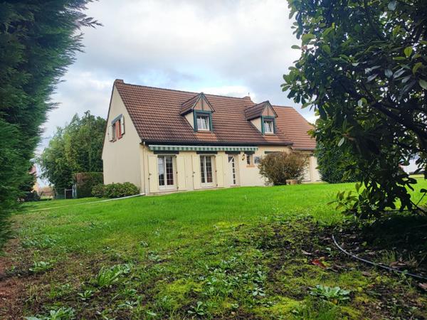 Charmante maison familiale sur un terrain de plus de 2000 m²