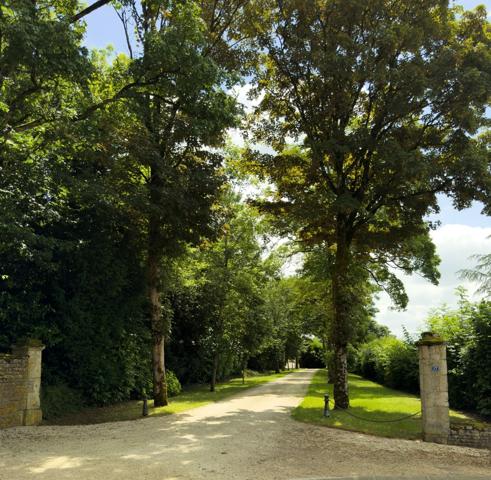 Beau manoir entre ville et campagne à vendre proche de Niort