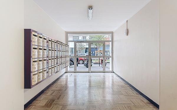 Appartement à vendre    2 pièces •  Nice