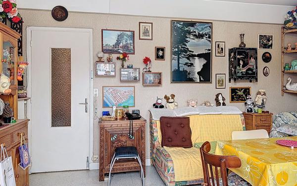 Appartement à vendre    2 pièces •  Nice