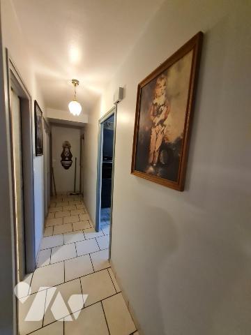 À Vendre à Réguiny Maison située à pied des commodités et services