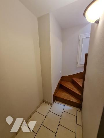 À Vendre à Réguiny Maison située à pied des commodités et services