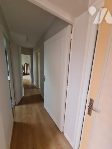 À Vendre à Réguiny Maison située à pied des commodités et services