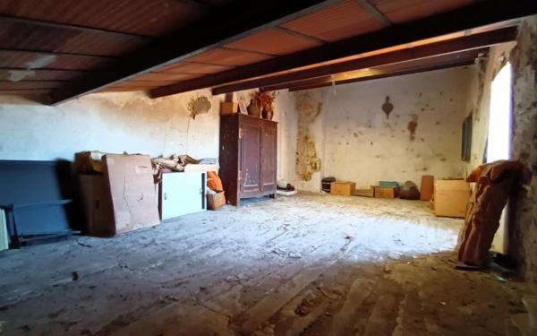 Maison à vendre    3 pièces •  Tautavel