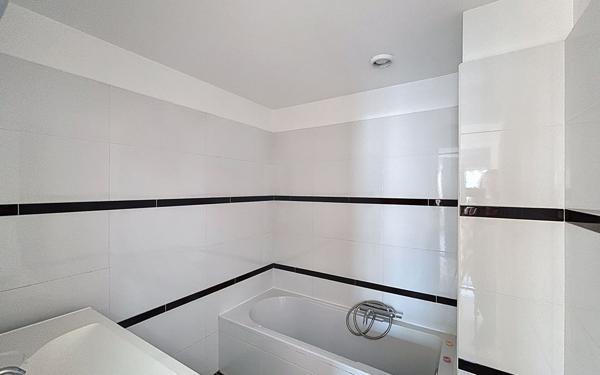 Appartement à vendre    3 pièces • 65,70 m2 Cannes