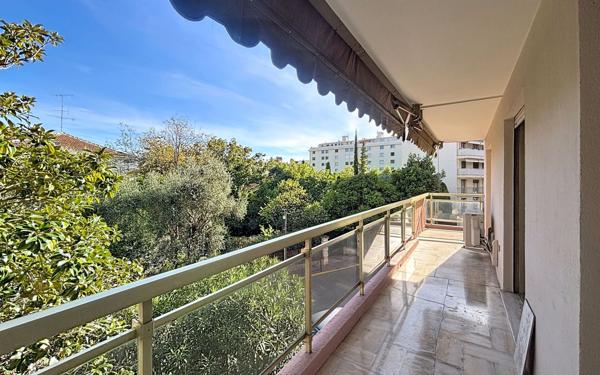 Appartement à vendre    3 pièces • 65,70 m2 Cannes