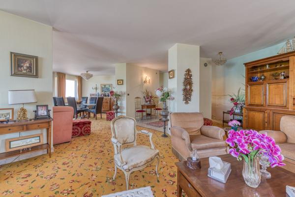 Vente Appartement de luxe Évian-les-Bains 6 Pièces 277 m²