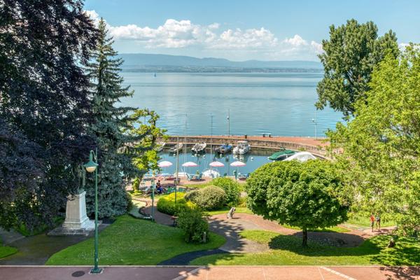 Vente Appartement de luxe Évian-les-Bains 6 Pièces 277 m²
