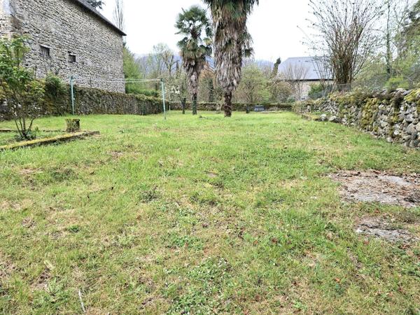 À vendre - Maison ancienne, 8 pièces située à Ogeu-les-Bains (64680)