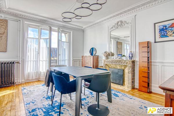 Versailles Notre-Dame Les Prés Appartement 6 pièces 145 m² situé au 2ème étage avec ascenseur (rarissime) €1 290 000 ** - Référence 27214