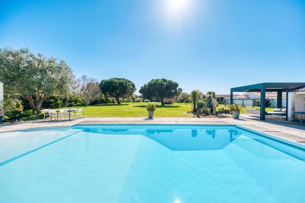 Vente Maison de luxe Dolus-d'Oléron 10 Pièces 360 m²