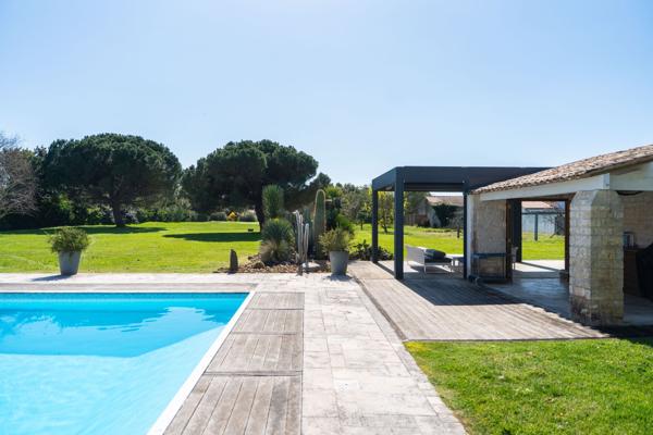 Vente Maison de luxe Dolus-d'Oléron 10 Pièces 360 m²