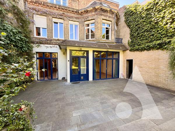 Maison 7 pièces 285 m2