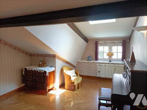 A Saint-Etienne, quartier Le Soleil, une maison de ville avec jardin.