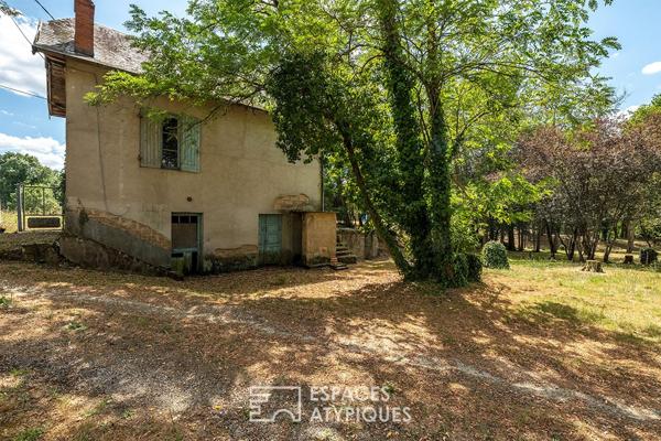 Demeure de caractère avec dépendances et parc arboré