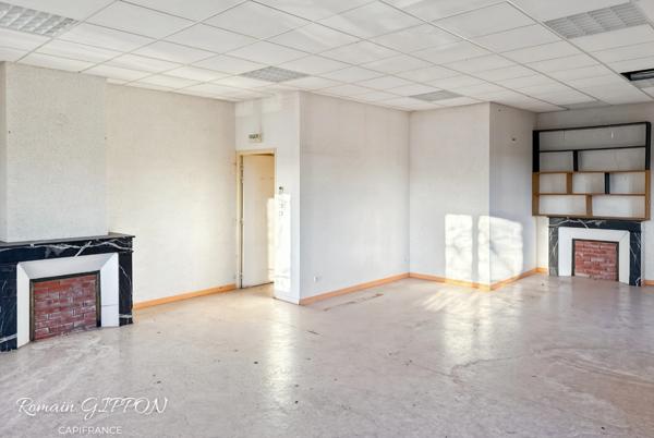 ANCIENNE MAIRIE ET ANCIENNE ÉCOLE À RÉHABILITER – ENVIRON 750 M² DE POTENTIEL HABITABLE