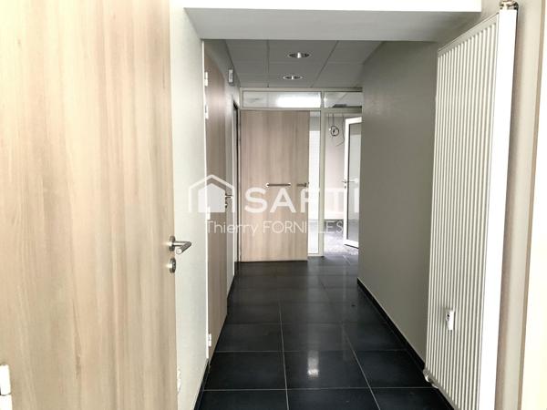 Local commercial ou professionnel de 140m2 - centre ville limoges - belle vitrine - PMR -