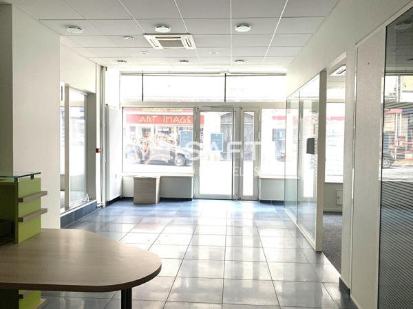 Local commercial ou professionnel de 140m2 - centre ville limoges - belle vitrine - PMR -