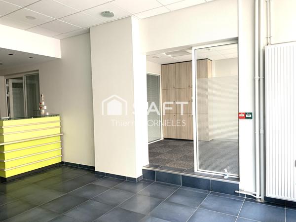 Local commercial ou professionnel de 140m2 - centre ville limoges - belle vitrine - PMR -