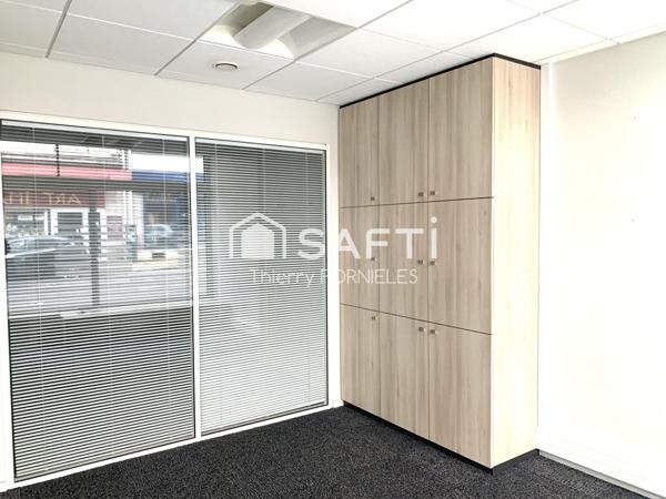 Local commercial ou professionnel de 140m2 - centre ville limoges - belle vitrine - PMR -