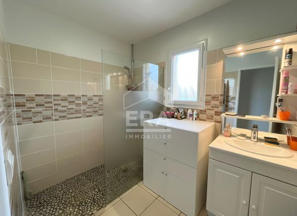 Maison 4 faces de plain pied à vendre à Saint-Laurent-de-la-Salanque