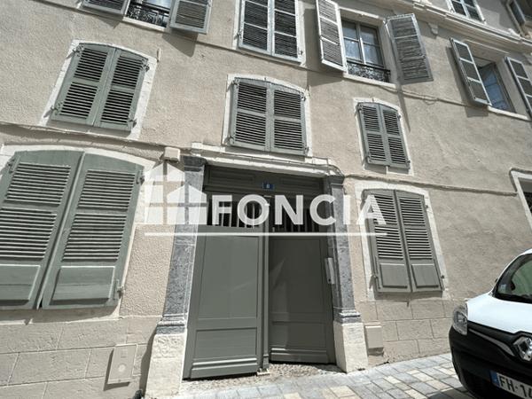 Location Appartement 6 pièces 151.24 m² - 8 RUE JEANNE D'ALBRET Pau 64000