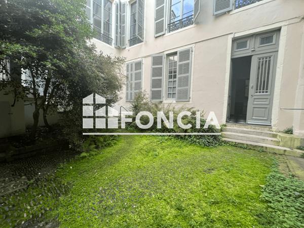 Location Appartement 6 pièces 151.24 m² - 8 RUE JEANNE D'ALBRET Pau 64000